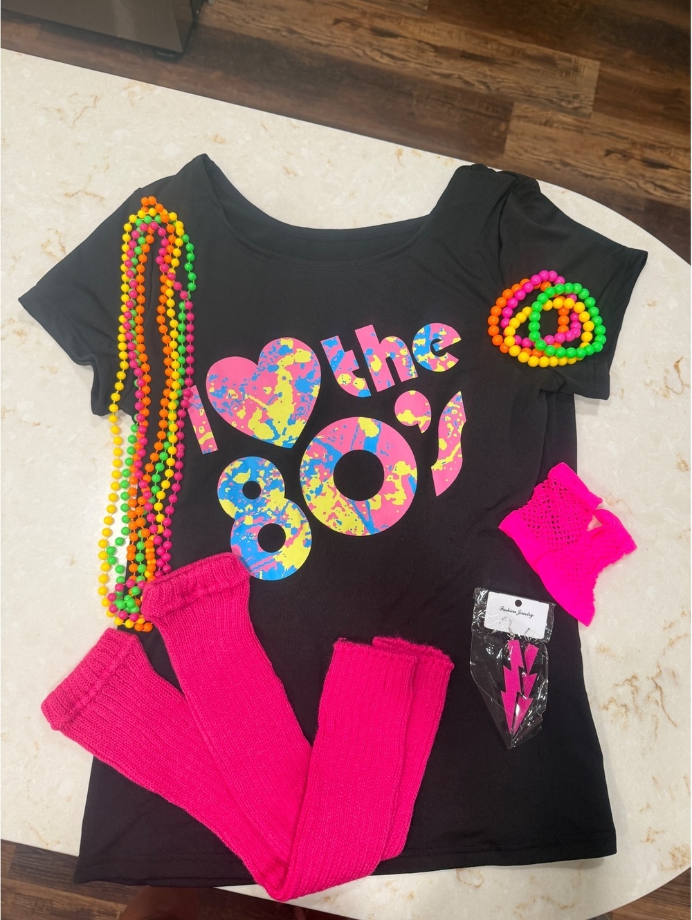 I Love the 80s Costume Set with Shirt Leg Warmers, Gloves and accessories